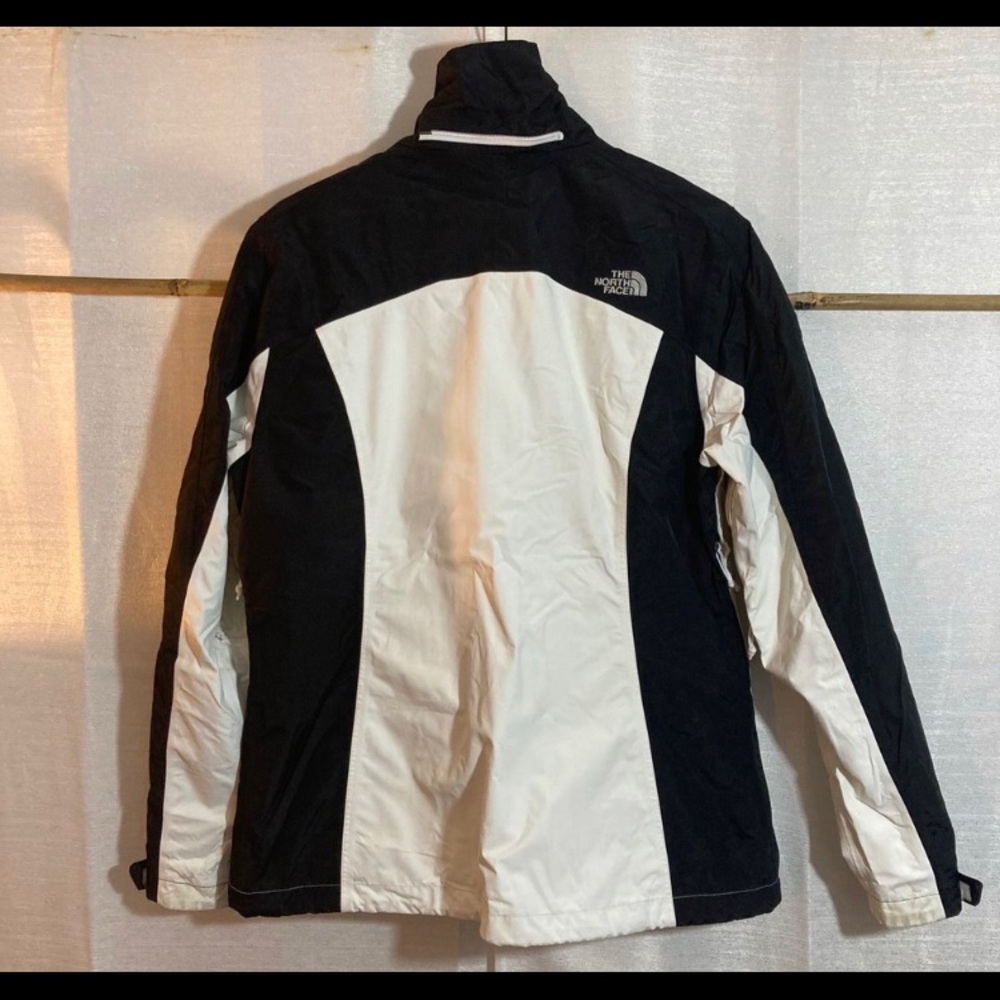 NORTH FACE Winter Coat - Picture 5 of 8